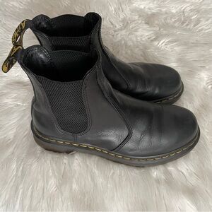 Dr. Martens EU39/US W8/M7 2976 Chelsea Boots